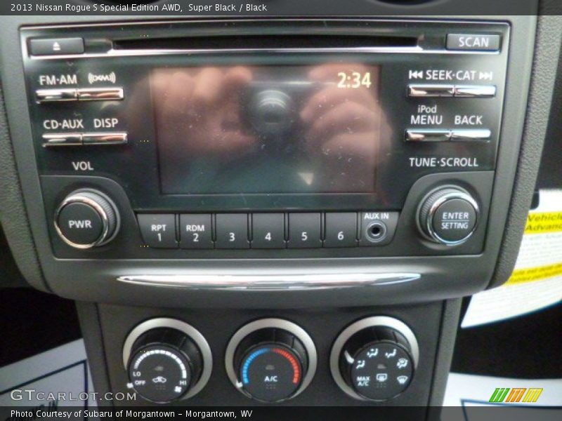 Super Black / Black 2013 Nissan Rogue S Special Edition AWD
