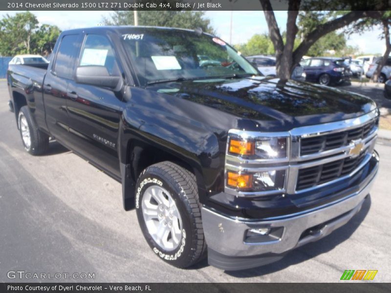 Front 3/4 View of 2014 Silverado 1500 LTZ Z71 Double Cab 4x4