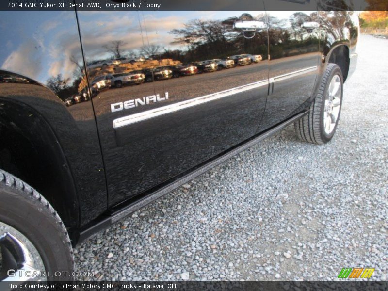 Onyx Black / Ebony 2014 GMC Yukon XL Denali AWD