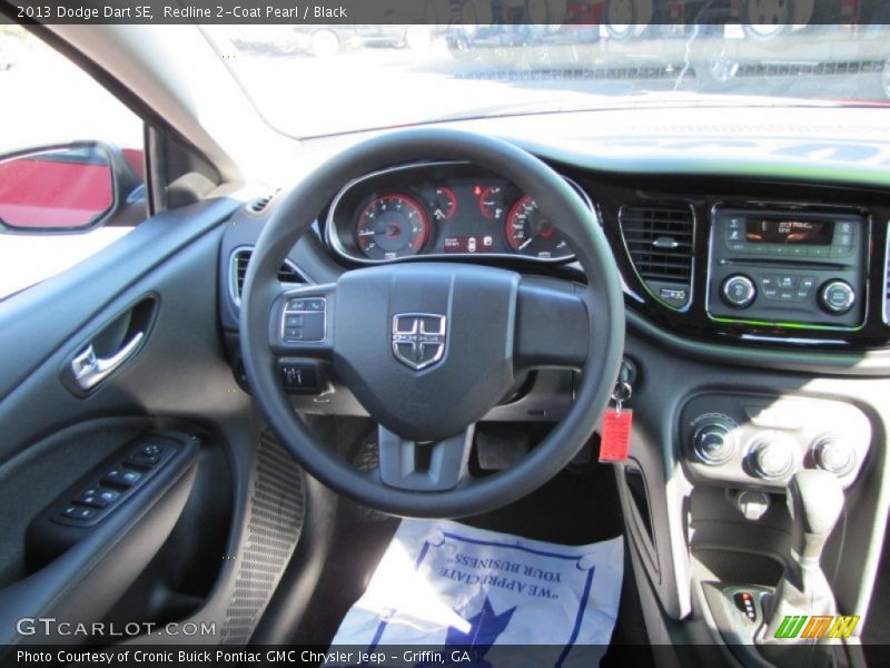 Redline 2-Coat Pearl / Black 2013 Dodge Dart SE
