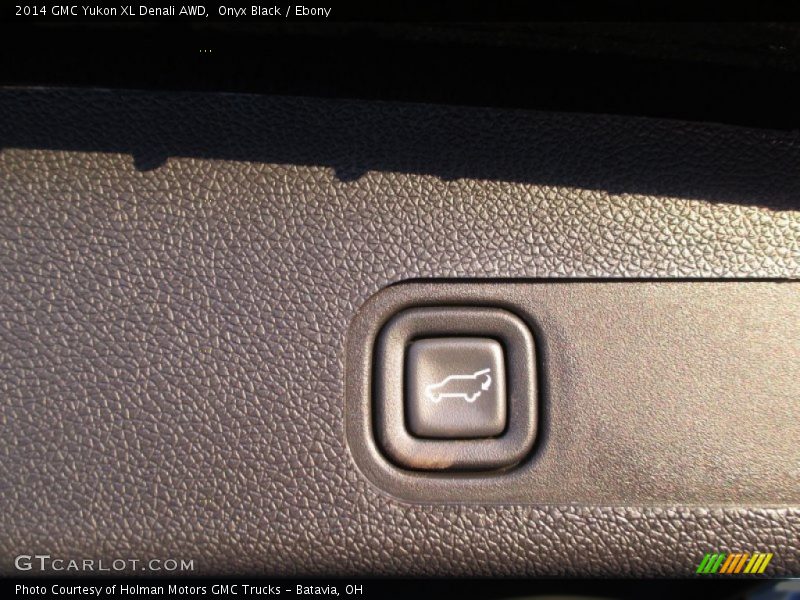 Onyx Black / Ebony 2014 GMC Yukon XL Denali AWD