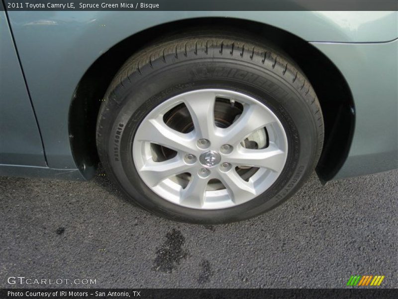 Spruce Green Mica / Bisque 2011 Toyota Camry LE