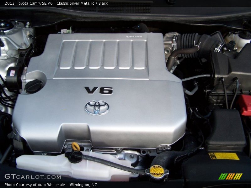 Classic Silver Metallic / Black 2012 Toyota Camry SE V6