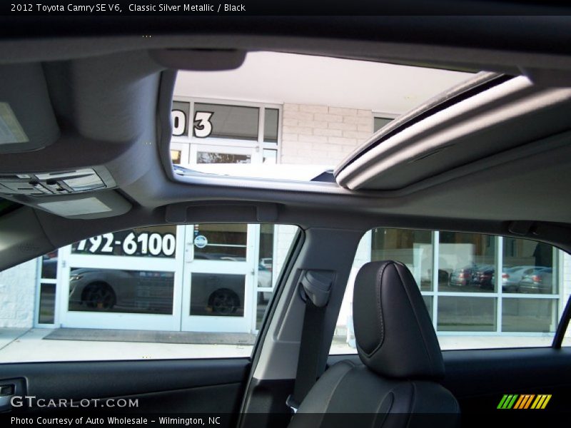 Classic Silver Metallic / Black 2012 Toyota Camry SE V6