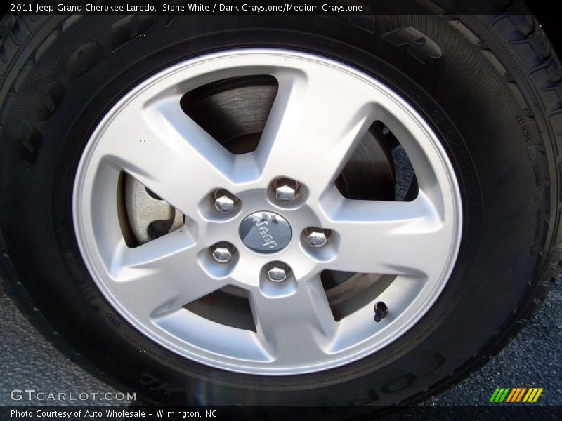 Stone White / Dark Graystone/Medium Graystone 2011 Jeep Grand Cherokee Laredo