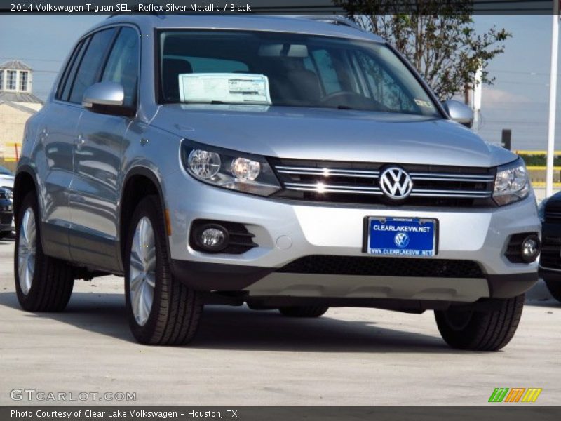 Reflex Silver Metallic / Black 2014 Volkswagen Tiguan SEL