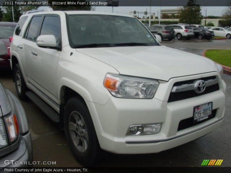 Blizzard White Pearl / Sand Beige 2011 Toyota 4Runner SR5