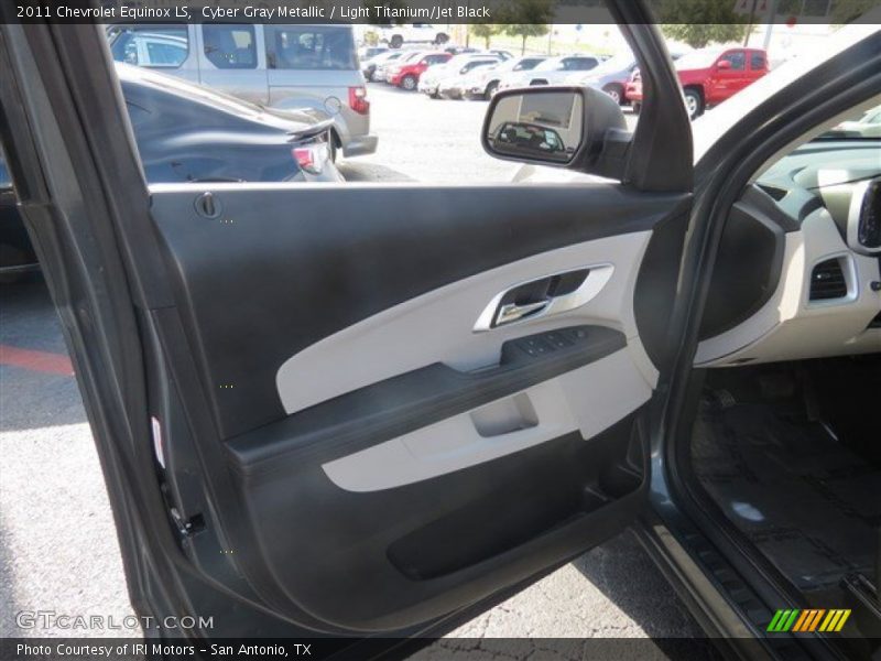 Cyber Gray Metallic / Light Titanium/Jet Black 2011 Chevrolet Equinox LS