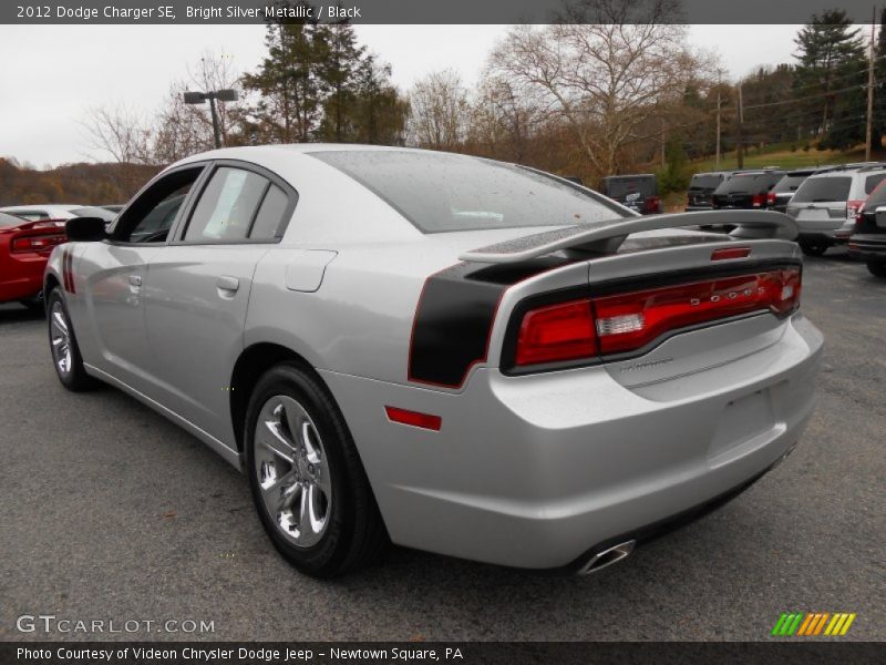 Bright Silver Metallic / Black 2012 Dodge Charger SE