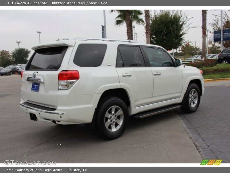 Blizzard White Pearl / Sand Beige 2011 Toyota 4Runner SR5