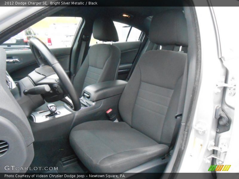 Bright Silver Metallic / Black 2012 Dodge Charger SE