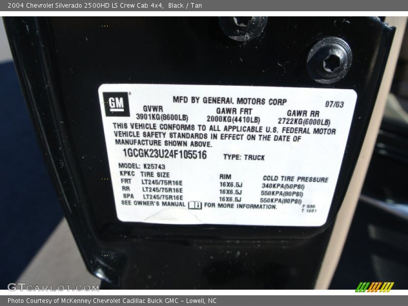 Black / Tan 2004 Chevrolet Silverado 2500HD LS Crew Cab 4x4