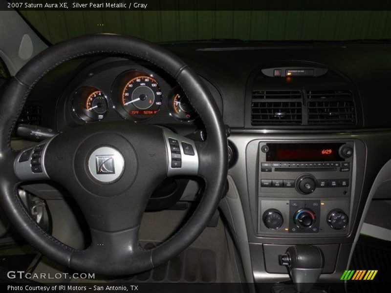 Silver Pearl Metallic / Gray 2007 Saturn Aura XE