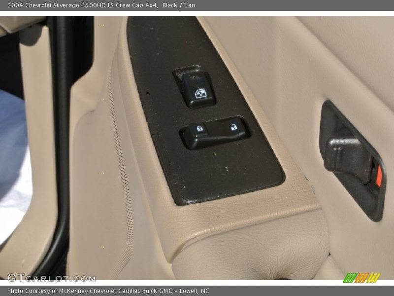 Black / Tan 2004 Chevrolet Silverado 2500HD LS Crew Cab 4x4