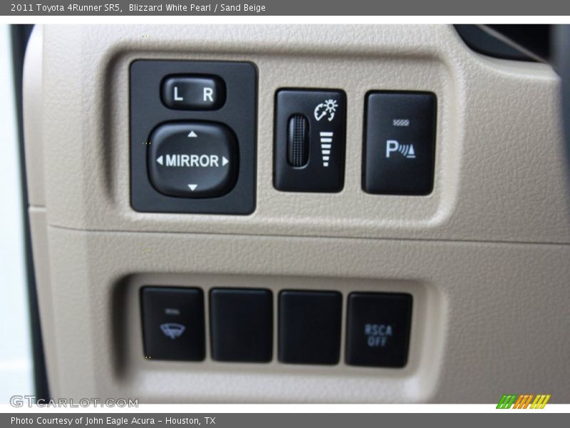 Blizzard White Pearl / Sand Beige 2011 Toyota 4Runner SR5