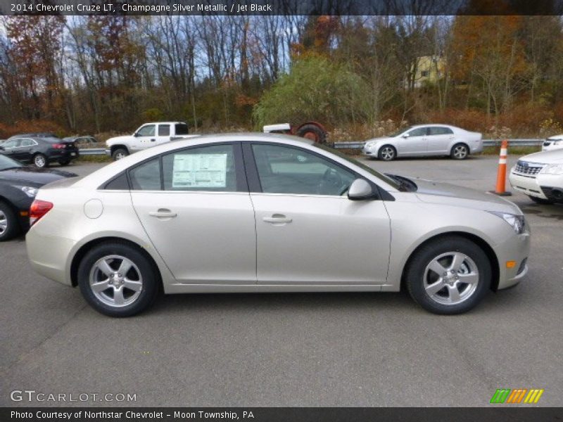 Champagne Silver Metallic / Jet Black 2014 Chevrolet Cruze LT