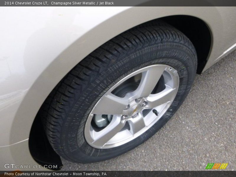 Champagne Silver Metallic / Jet Black 2014 Chevrolet Cruze LT