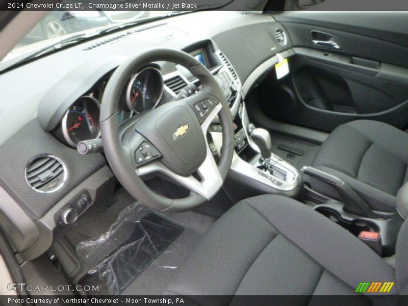 Champagne Silver Metallic / Jet Black 2014 Chevrolet Cruze LT