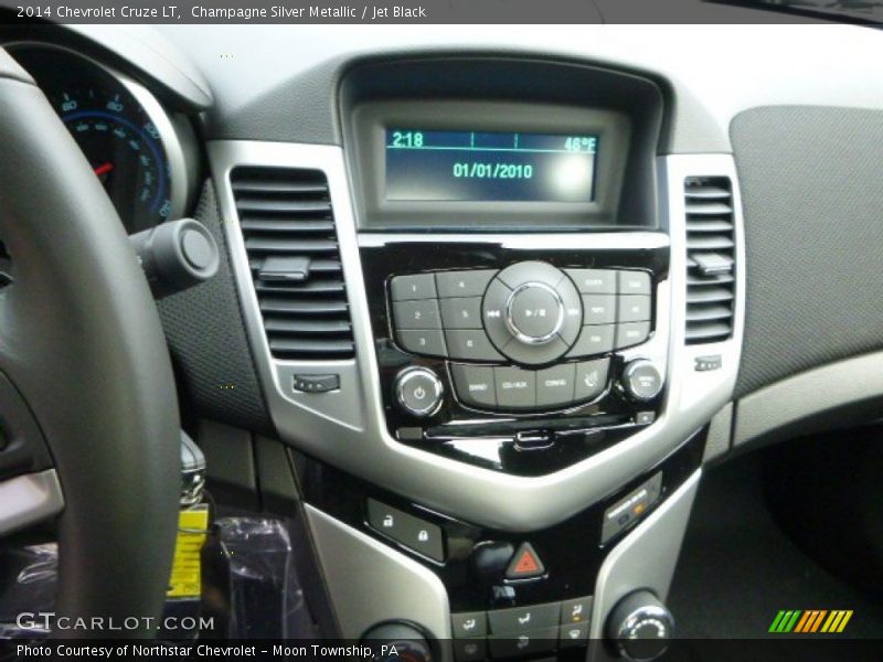Champagne Silver Metallic / Jet Black 2014 Chevrolet Cruze LT