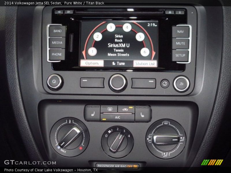 Pure White / Titan Black 2014 Volkswagen Jetta SEL Sedan