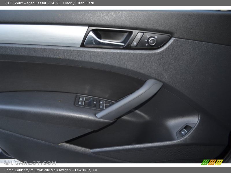 Black / Titan Black 2012 Volkswagen Passat 2.5L SE