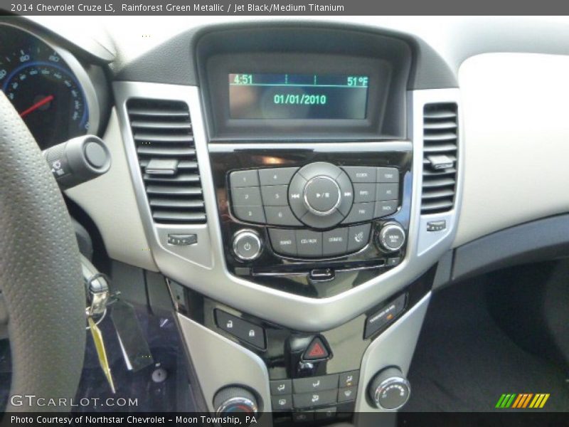 Rainforest Green Metallic / Jet Black/Medium Titanium 2014 Chevrolet Cruze LS