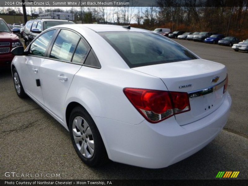 Summit White / Jet Black/Medium Titanium 2014 Chevrolet Cruze LS