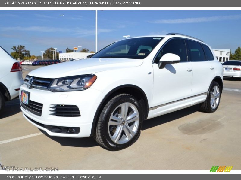 Front 3/4 View of 2014 Touareg TDI R-Line 4Motion