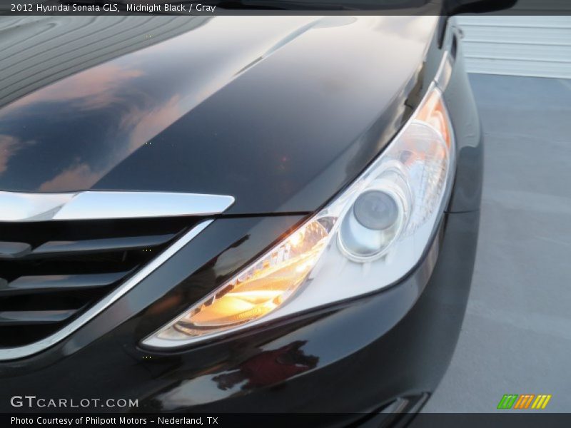 Midnight Black / Gray 2012 Hyundai Sonata GLS