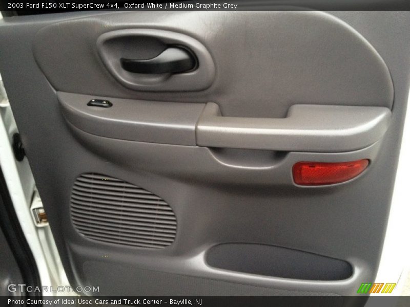 Oxford White / Medium Graphite Grey 2003 Ford F150 XLT SuperCrew 4x4