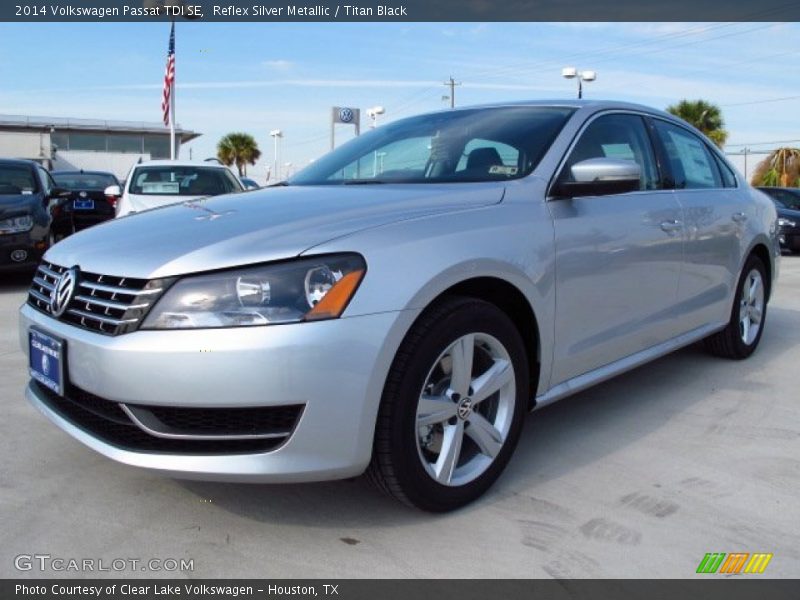 Reflex Silver Metallic / Titan Black 2014 Volkswagen Passat TDI SE