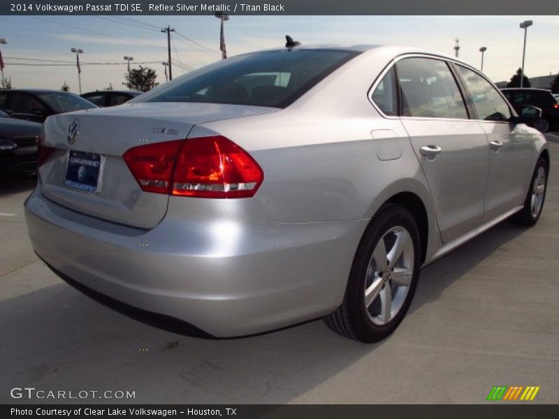 Reflex Silver Metallic / Titan Black 2014 Volkswagen Passat TDI SE