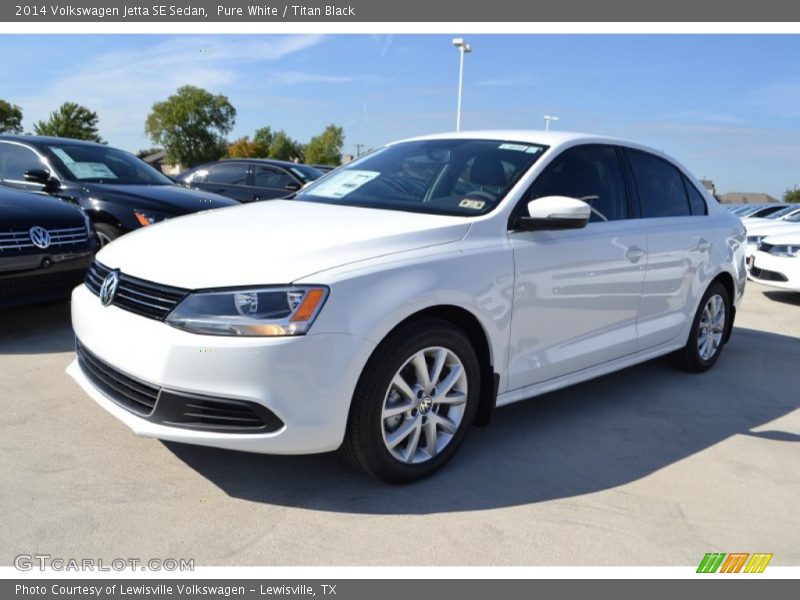 Pure White / Titan Black 2014 Volkswagen Jetta SE Sedan