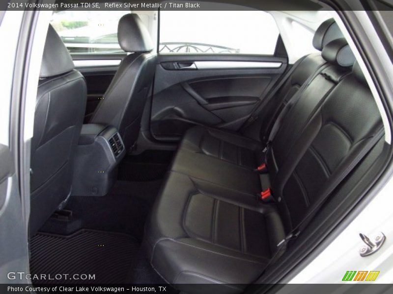 Reflex Silver Metallic / Titan Black 2014 Volkswagen Passat TDI SE