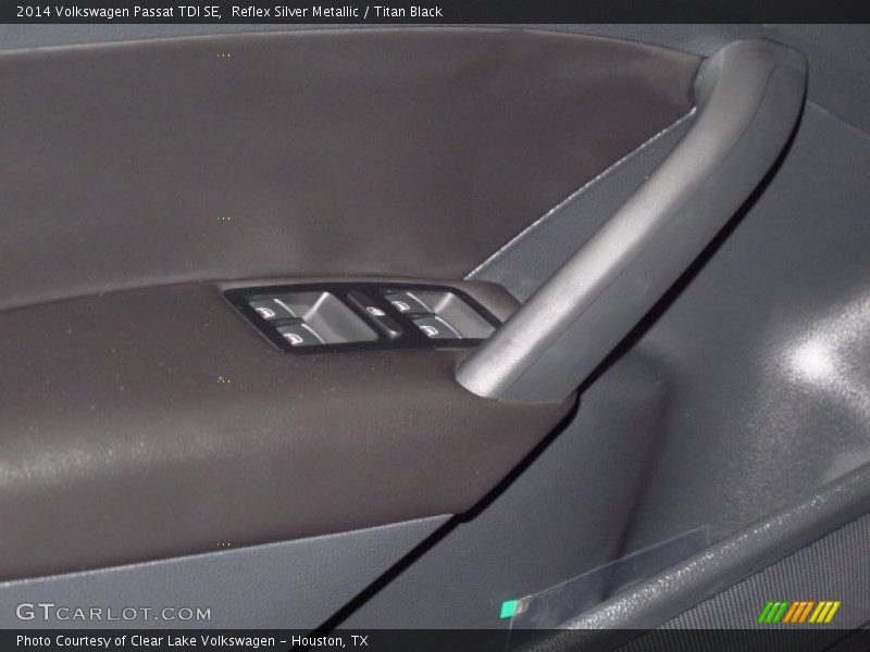Reflex Silver Metallic / Titan Black 2014 Volkswagen Passat TDI SE