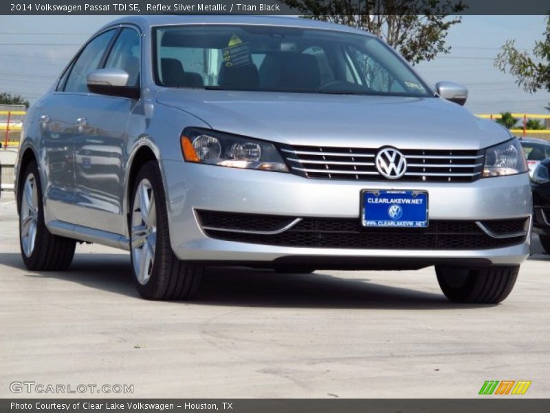 Reflex Silver Metallic / Titan Black 2014 Volkswagen Passat TDI SE