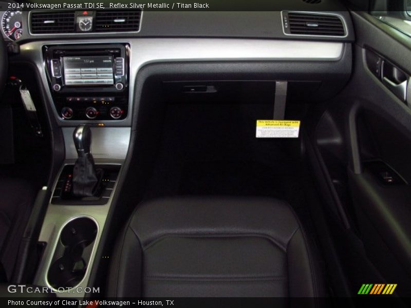 Reflex Silver Metallic / Titan Black 2014 Volkswagen Passat TDI SE