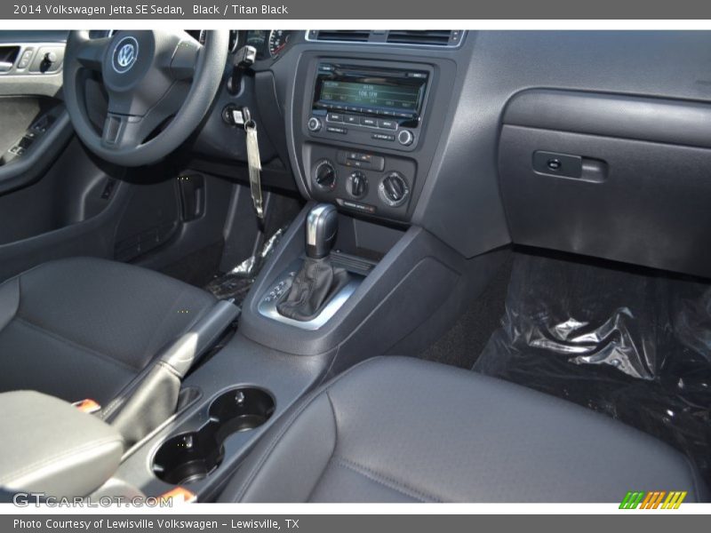 Black / Titan Black 2014 Volkswagen Jetta SE Sedan