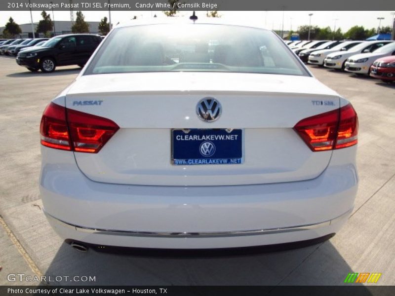 Candy White / Cornsilk Beige 2014 Volkswagen Passat TDI SEL Premium