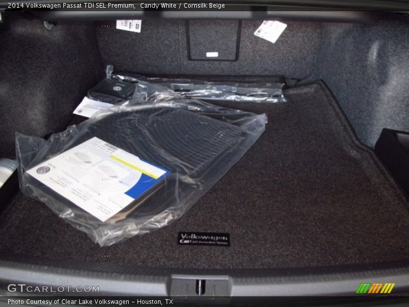 Candy White / Cornsilk Beige 2014 Volkswagen Passat TDI SEL Premium