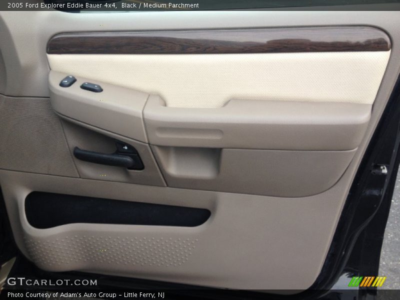 Black / Medium Parchment 2005 Ford Explorer Eddie Bauer 4x4