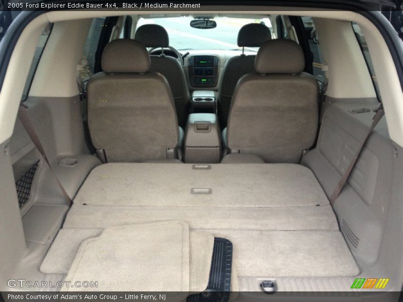 Black / Medium Parchment 2005 Ford Explorer Eddie Bauer 4x4
