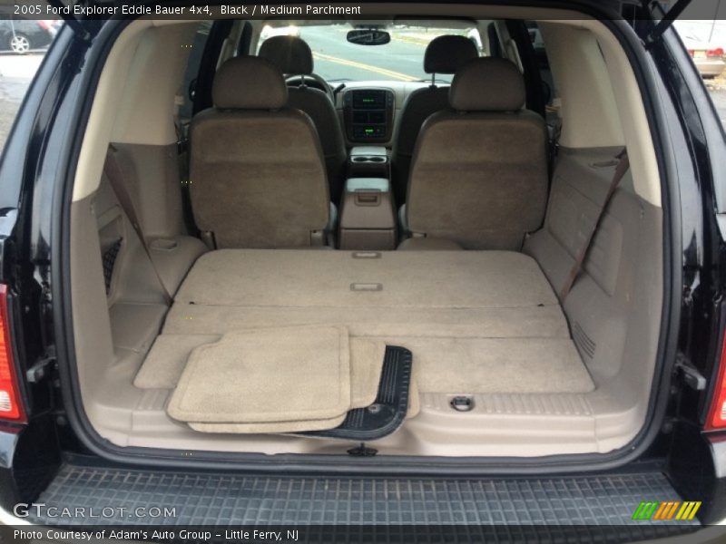 Black / Medium Parchment 2005 Ford Explorer Eddie Bauer 4x4