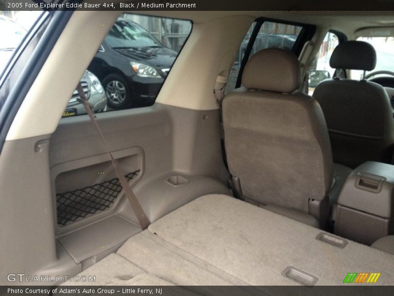 Black / Medium Parchment 2005 Ford Explorer Eddie Bauer 4x4