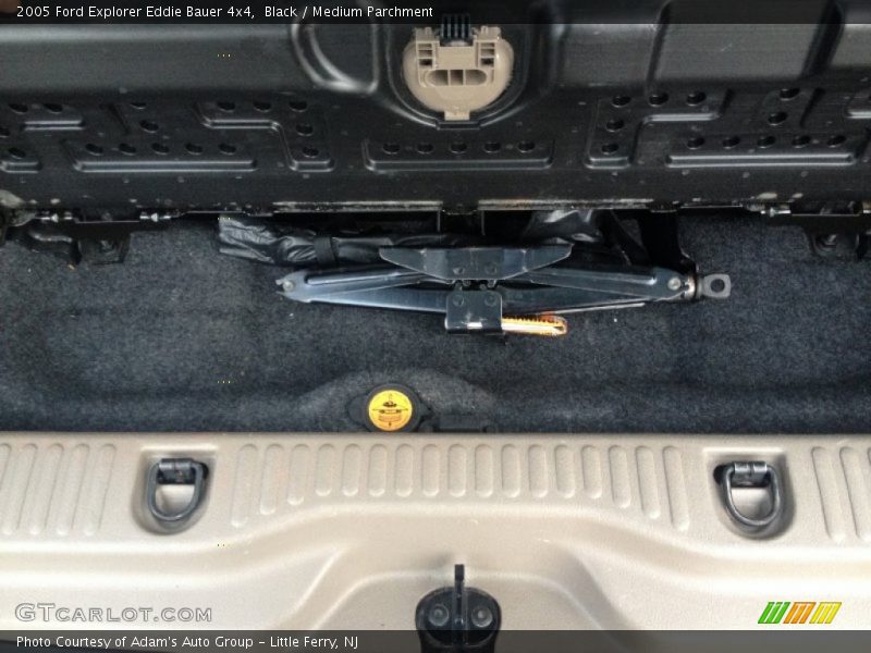 Black / Medium Parchment 2005 Ford Explorer Eddie Bauer 4x4