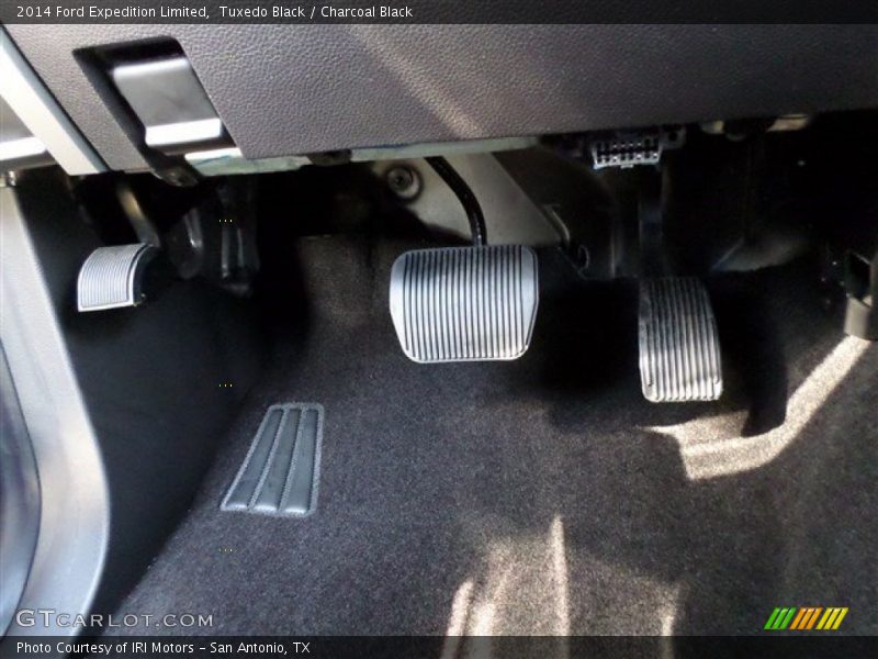 Tuxedo Black / Charcoal Black 2014 Ford Expedition Limited