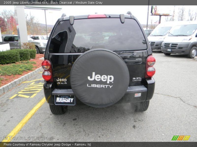 Black Clearcoat / Medium Slate Gray 2005 Jeep Liberty Limited 4x4