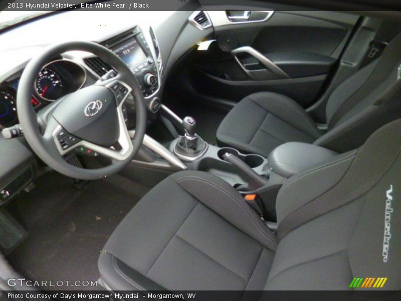 Elite White Pearl / Black 2013 Hyundai Veloster
