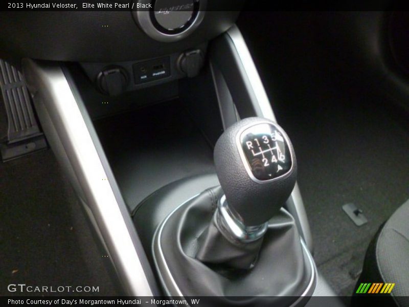 Elite White Pearl / Black 2013 Hyundai Veloster