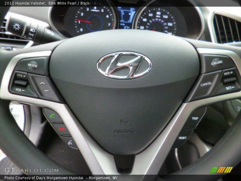 Elite White Pearl / Black 2013 Hyundai Veloster